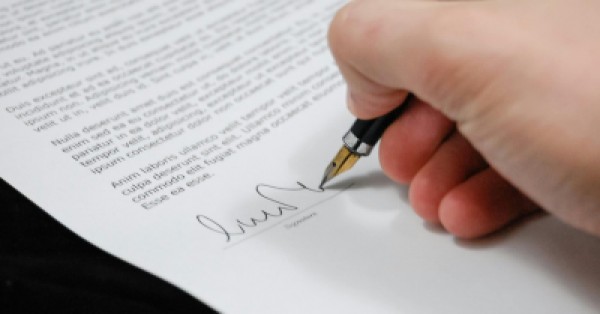 What Educators Should Know Before Signing a Contract (NSW)