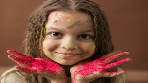 Parent Factsheet: Messy Play Benefits for Child Development