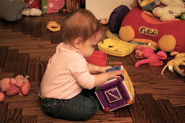 toys for infant cognitive development