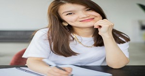 Q:  How Do I Write Group Learning Stories?